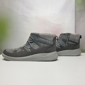 Bzees Women Tahoe Stretch Fleece Machine Washable Winter Ankle Boot Size 11 NWT